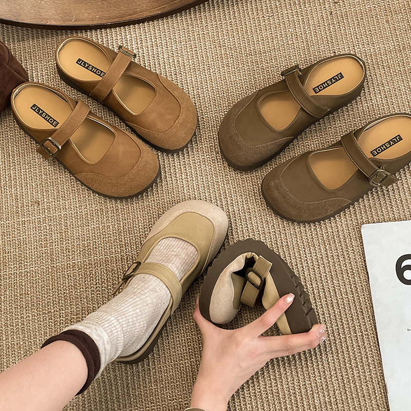 Baotou papuče – minimalistické; okrúhla špička; slip-on; PU vrchná časť; kompozitná podrážka.