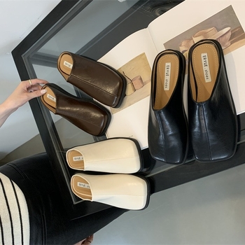 Ženske slip-on mule, korejskog stila, gornji dio od mikrovlakna, kožna podstava, gumena potplat, četvrtasti nos