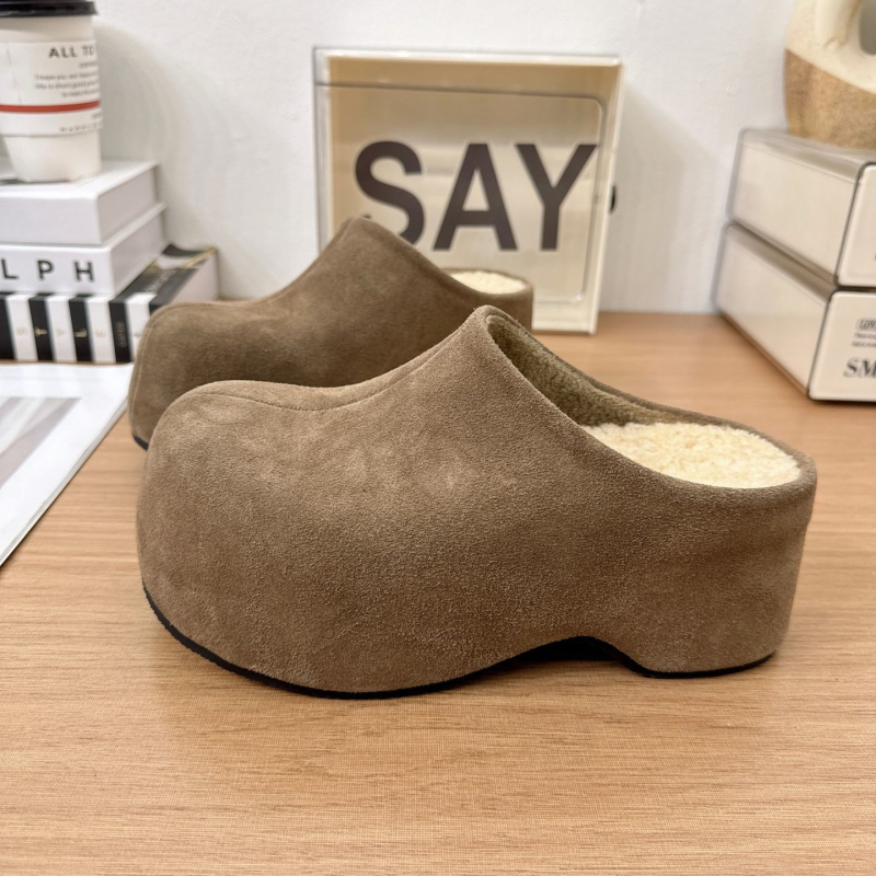 Birkenstock-inspirirane papuče za odrasle, s flecom iznutra, kožnom unutarnjom oblogom, debeli potplat za povećanje visine i protuklizna gumena potplata.