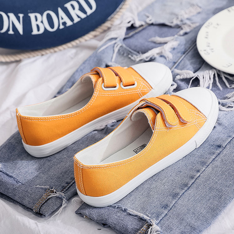 Platnene tenisice s Velcro zatvaračem, s niskim gornjim dijelom, prozračnom podlogom, vulkaniziranom gumom, za žene