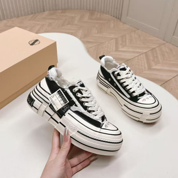 Uniszex vászoncipő vastag talppal, vulkanizált gumitalppal, fűzővel zárható