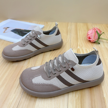 Ženske Lazy Shoes, gornji dio od platna, niski potplat 1–3 cm, proljeće 2025