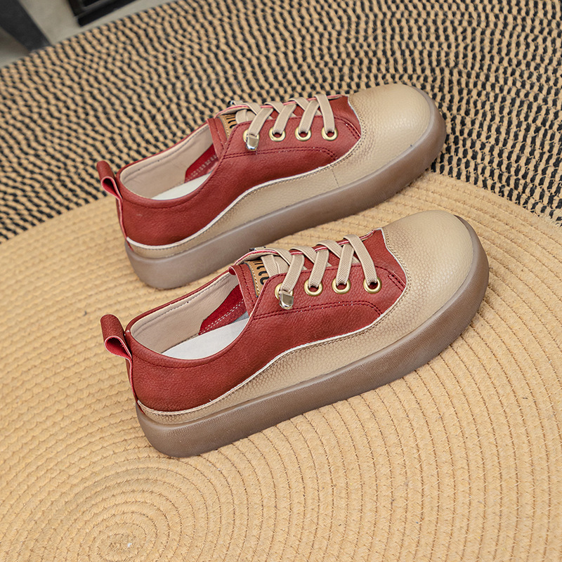 Ženske retro udobne tenisice s dvostrukim kožnim gornjim dijelom, elastično slip-on zatvaranje, okrugli vrh, ravna peta, prozračna podstava