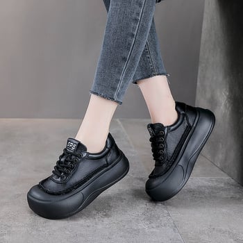 Dámske casual topánky z prvej vrstvy hovädzej kože, horný materiál: prvá vrstva, hrubá podrážka, výška päty 3-5 cm, zapínanie na šnúrky vpredu