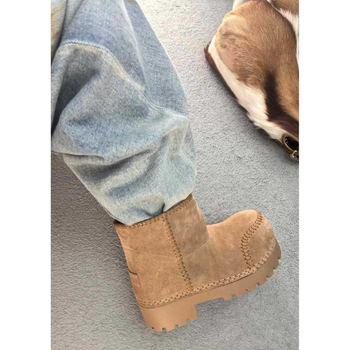 Дамски зимни снегоботи: микрофибърна горна част с изкуствен пух, подплата от изкуствен косъм, гумена подметка, нисък корпус и кръгъл пръст