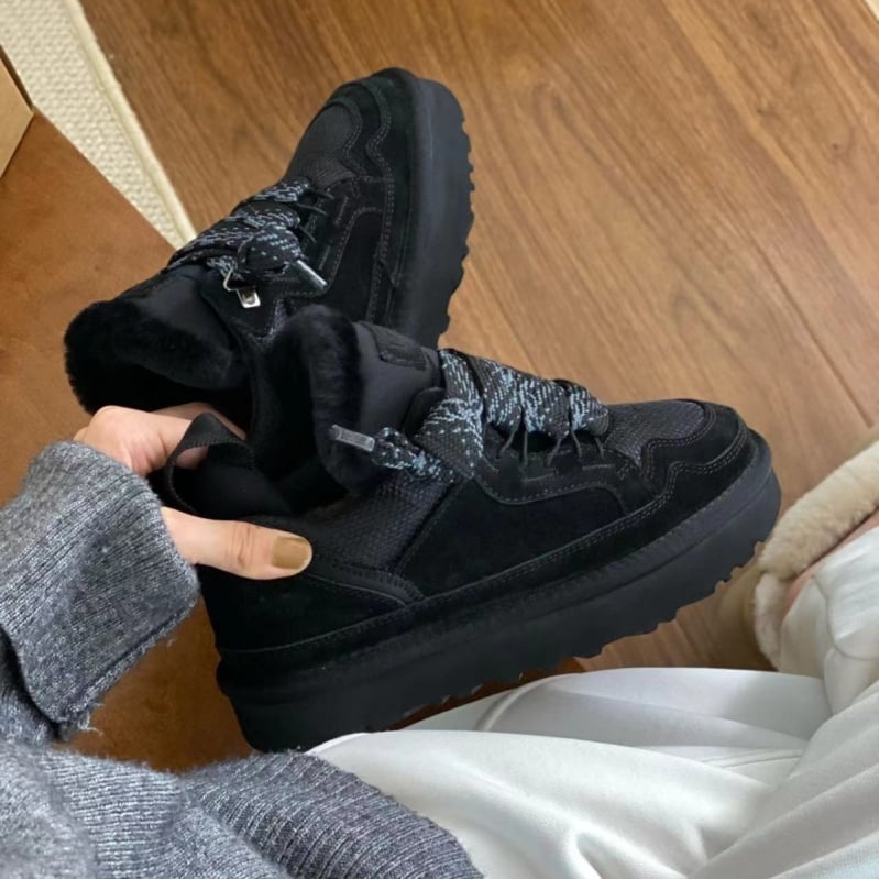 Cizme de zăpadă cu partea superioară integrată din blană și PU, șireturi frontale, talpă din cauciuc, căptușeală din blană artificială