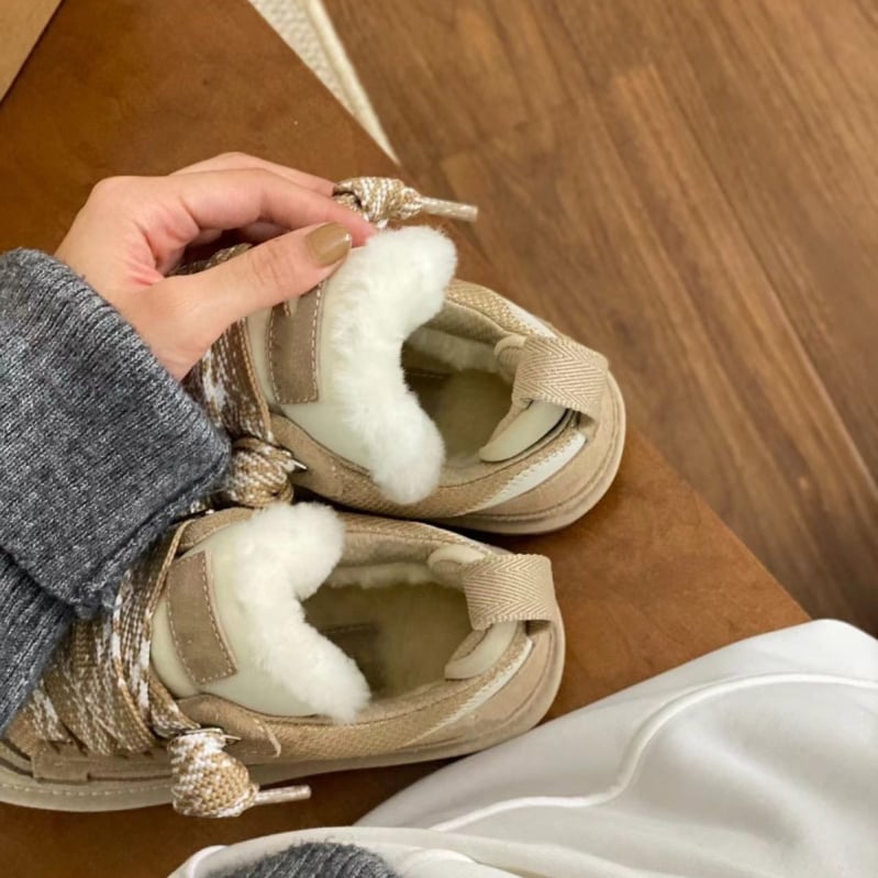 Cizme de zăpadă cu partea superioară integrată din blană și PU, șireturi frontale, talpă din cauciuc, căptușeală din blană artificială