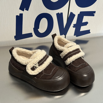 Ženske zimske pamučne cipele s Velcro zatvaračem i plišastom podstavkom (Vanjski materijal: umjetna PU; Unutarnji materijal: umjetni kratki pliš; Potplat: guma; Zatvaranje: Velcro; Oblik pete: ploska)