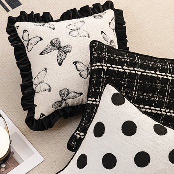 Nordic stílusú párna poliészter huzattal, PP gyapot töltéssel, testreszabható mintával, csíkos vagy egyszínű