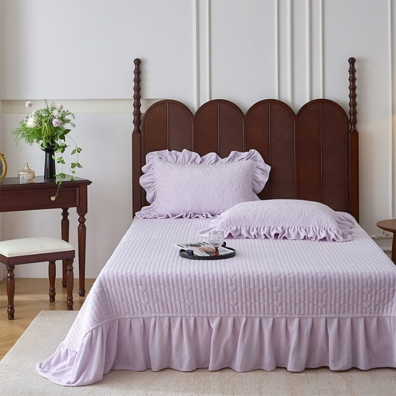 Četverodijelni set posteljine, princepski stil s izrezbarenim uzorkom, mliječni velur, zimska debljina