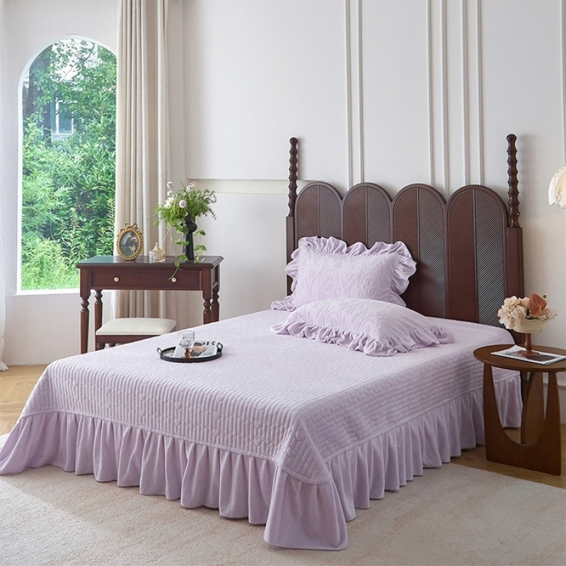 Četverodijelni set posteljine, princepski stil s izrezbarenim uzorkom, mliječni velur, zimska debljina