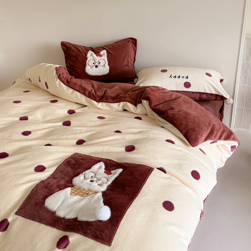 Milk Velvet 4-djelni set posteljine s Cartoon izvezenim motivom, zimska toplina