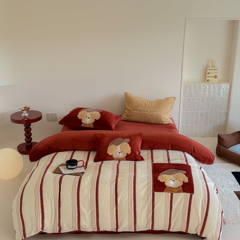 Milk Velvet 4-djelni set posteljine s Cartoon izvezenim motivom, zimska toplina