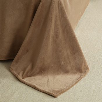 Milk Velvet četverodijelni set posteljine, luksuzan stil, jednobojni uzorak, bojenje reakcijom, masa 4000–4500 g