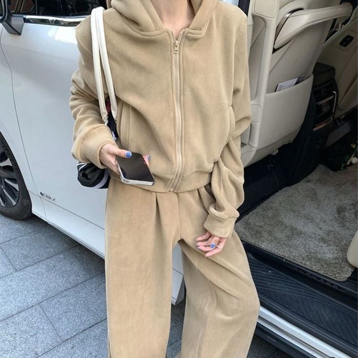 Ženski casual dvodijelni komplet: hoodie top i široke hlače, jednobojni dvostrano austrijski baršun, glavni materijal 70–80% + 20–30% Spandex, zima 2024