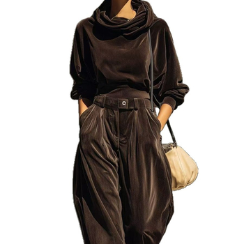Baršunasti loungewear set s kapuljačom i hlačama za žene, casual komad, jesen 2025