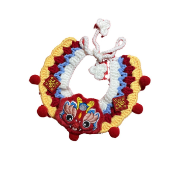 Dodaci za kućne ljubimce: šal-bib s alfabetnim uzorkom; poliesterski materijal; stil princeza vjetar; pogodno za razne festivale