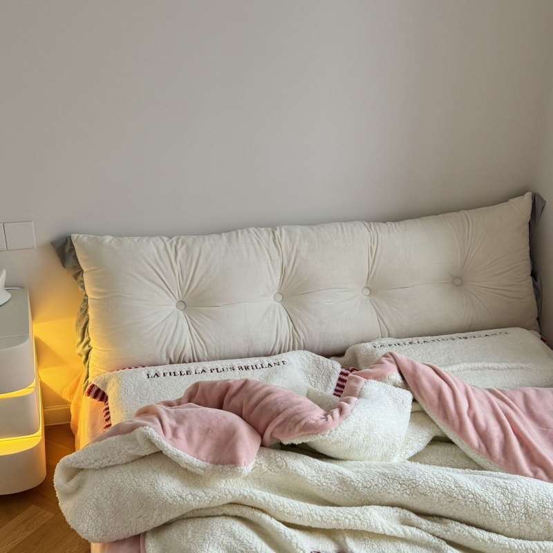 Ágy melletti támlás párna, tatami stílus, kristály velúr, INS stílus, egyszínű mintázat, hálószoba