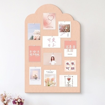 Autocolant de perete din fetru – decorativ, model Nori, material fibră poliesterică, funcții: înfrumusețare și izolare fonică, potrivit pentru living și studiu.