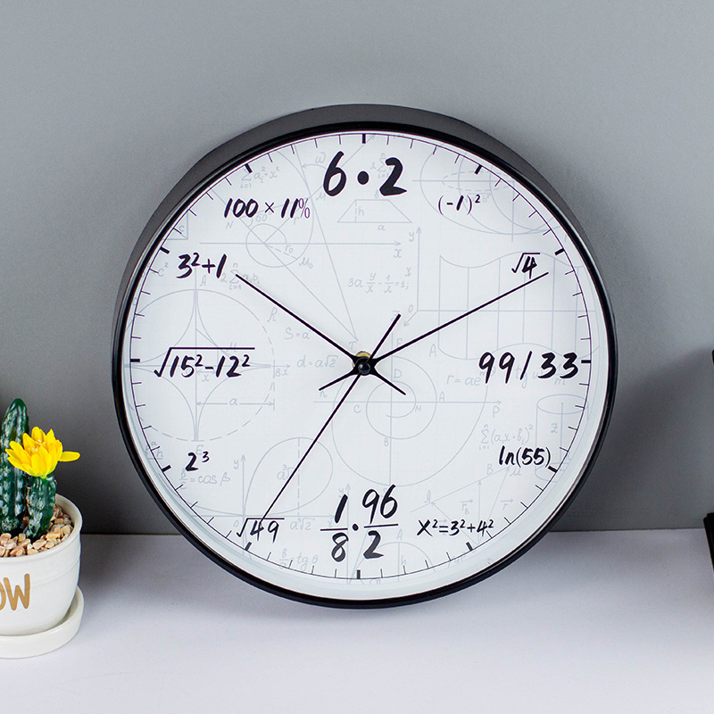 Стенно часовник с плавно движение на секундите, батерийно захранване, корпус от пластмаса, циферблат PVC, Pegasus движение