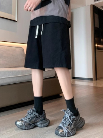 Brīvi piegriezti vasaras šorti, poliesteris, mikroelastība, brīvs siluets, atpūtas stils