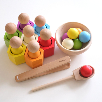 Puidust Montessori helmiklippidega mäng keskendumise arendamiseks, sobib 0–3-aastastele imikutele ja väikelastele, arendab käe-silma koordinatsiooni.