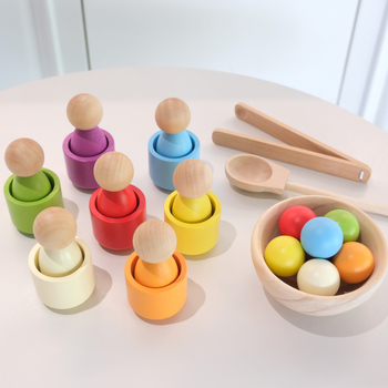 Puidust Montessori helmiklippidega mäng keskendumise arendamiseks, sobib 0–3-aastastele imikutele ja väikelastele, arendab käe-silma koordinatsiooni.