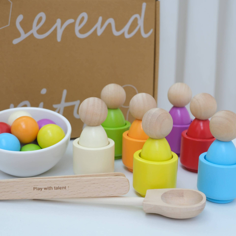 Puidust Montessori helmiklippidega mäng keskendumise arendamiseks, sobib 0–3-aastastele imikutele ja väikelastele, arendab käe-silma koordinatsiooni.