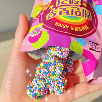 Švelnūs saldainiai su balto persikų skonio, pieno rūgšties bakterijų skoniu ir vaivorykštės vynuogių skoniu; Pietų Korėjos kilmė; paprastas įpakavimas; galiojimo laikas 365 dienos