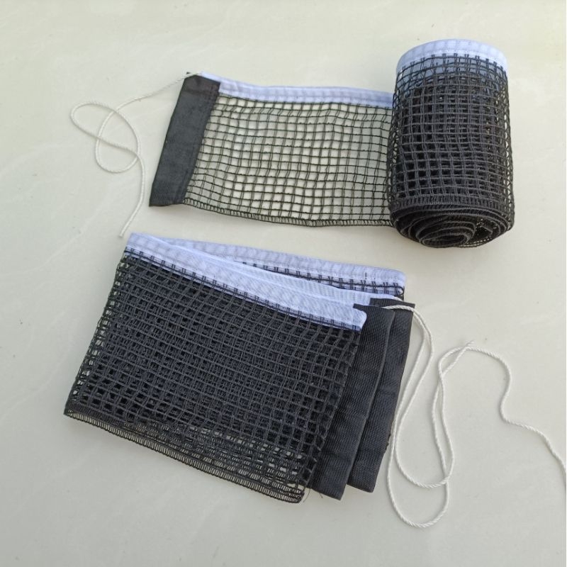 Lauatennisestatiiv võrguga ja pallide hoidjaga