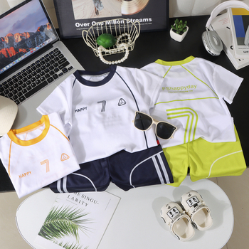 Divdaļīgs sporta komplekts zēniem, ātri žūstošs poliestera audums, īsām piedurknēm krekls un šorti, vecuma 7–12 gadi, vasara.