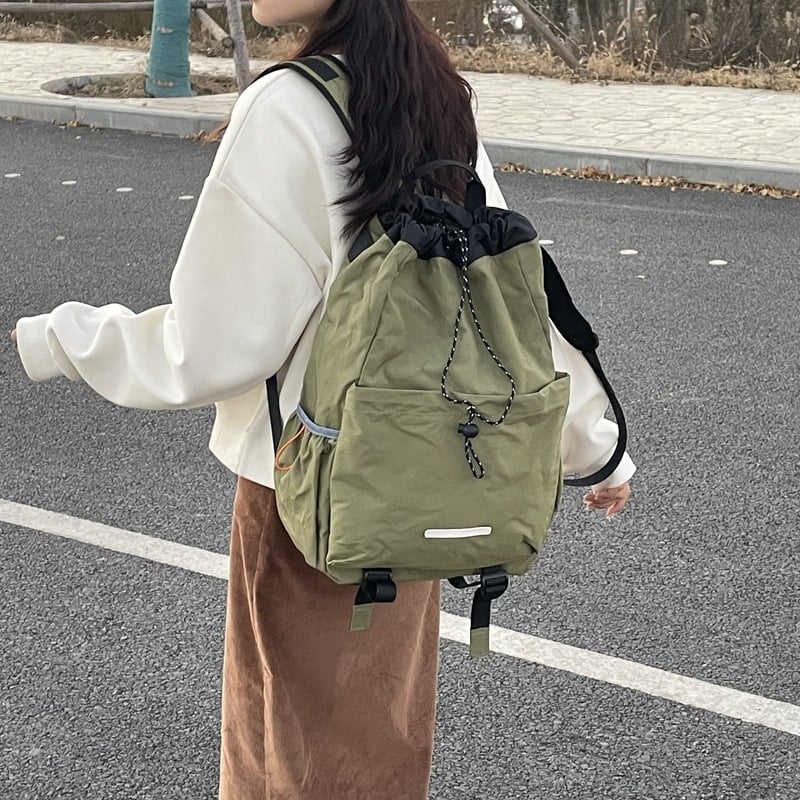 Унисекс раница от найлон за пътуване, туризъм и колоездене — водоустойчива, с цип, вътрешен слой и джоб за мобилен телефон