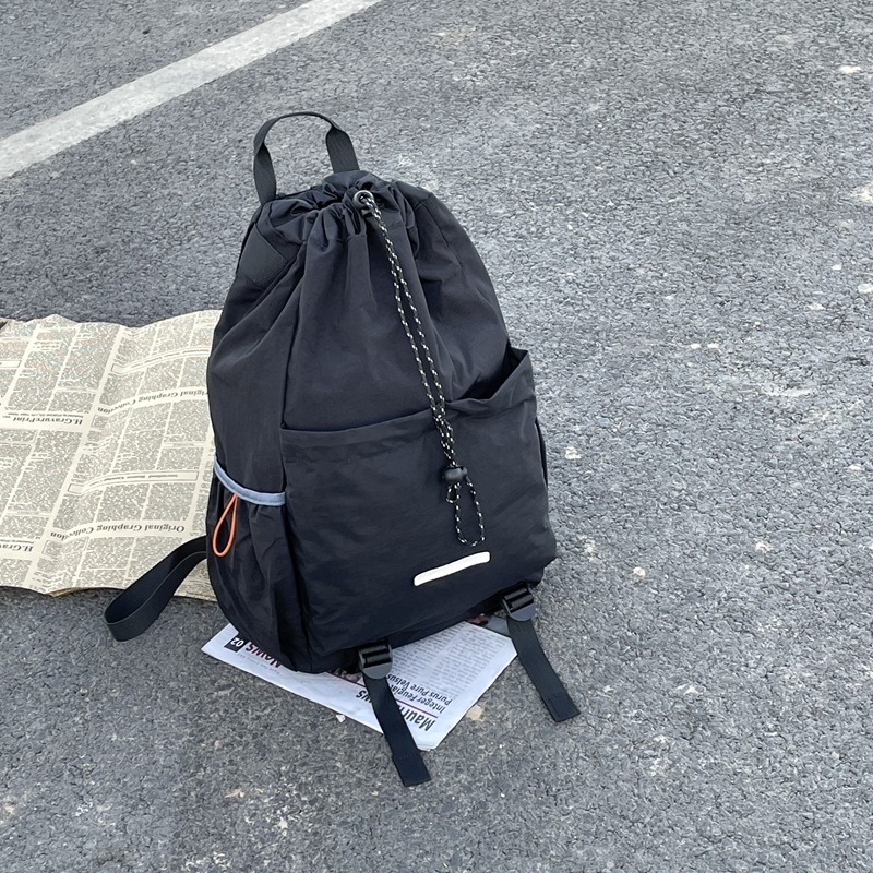 Unisex nylon ruksak za putovanja, planinarenje i vožnju — vodootporan, zatvaranje na zip, unutarnja pregrada za telefon i unutarnji sloj