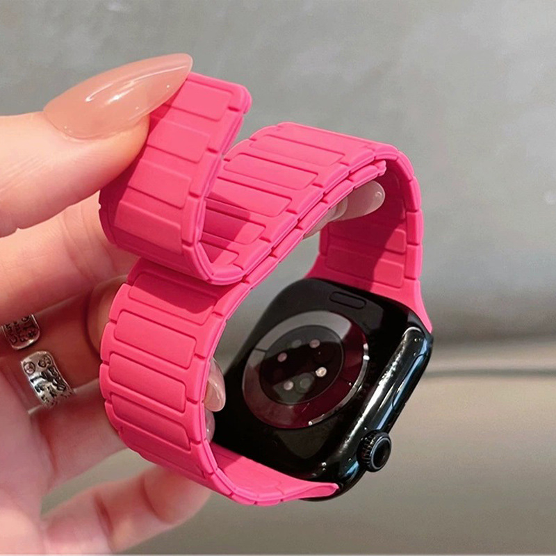 Silikonska magnetska narukvica za Apple Watch S10, 38–49 mm, moderan dizajn