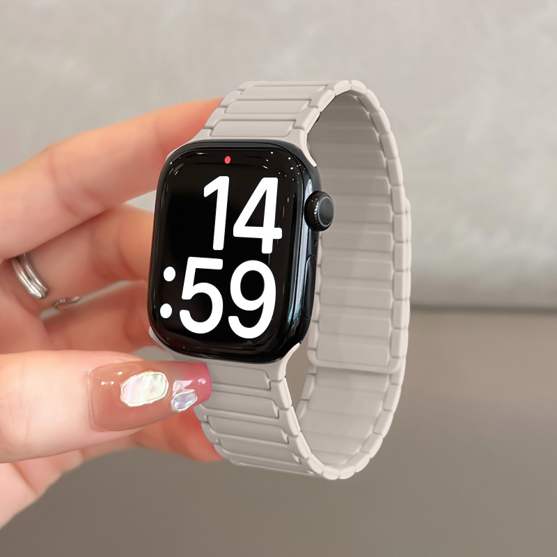 Silikonska magnetska narukvica za Apple Watch S10, 38–49 mm, moderan dizajn