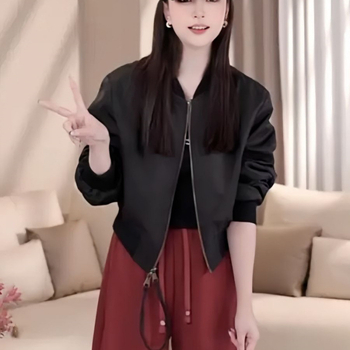 Moteriška chenille baseball striukė, ilgomis rankovėmis, polo apykaklė, laisvas siluetas, ruduo 2025