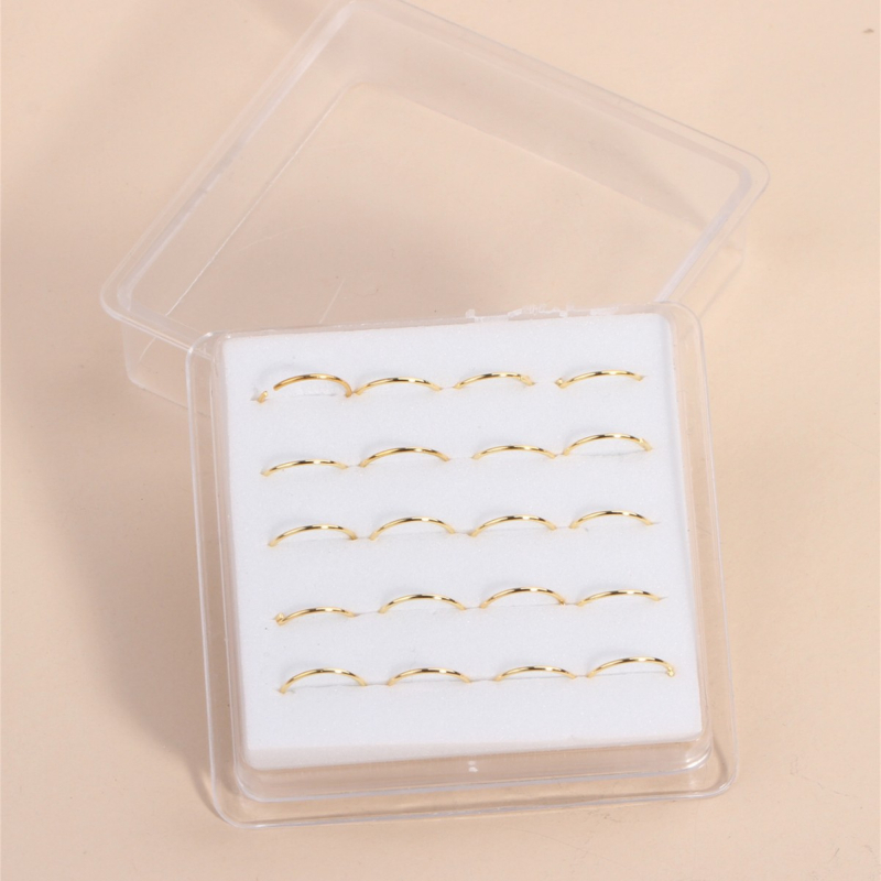 Deguna gredzens ar geometrisku formu | Metāls | Elektroplēšana 18k | Sievietes stils