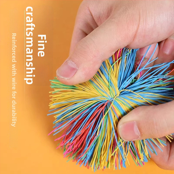 Plastmasas spēle ar smilšu maisu un gumijas bumbiņu, rokas-acs koordinācijai un sensoriskajam attīstībai (14+).