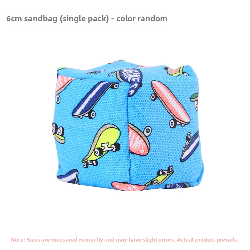 Plastmasas spēle ar smilšu maisu un gumijas bumbiņu, rokas-acs koordinācijai un sensoriskajam attīstībai (14+).