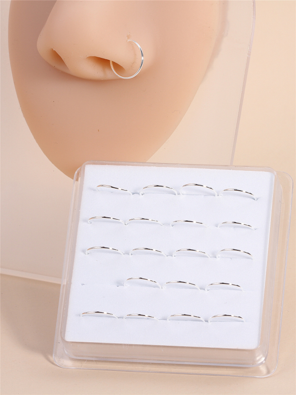 Deguna gredzens – minimālistisks apaļš ģeometrisks dizains, metāls, elektroplēšana 18K