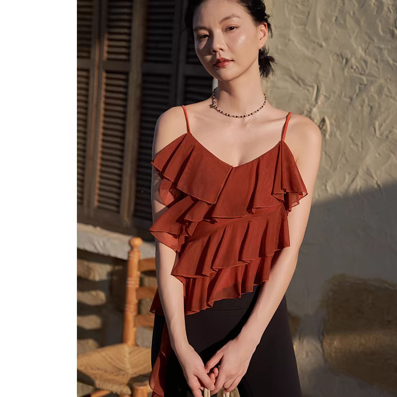 Γυναικείο τοπ γιόγκα Camisole με στρωτές ριφές και πίσω χωρίς τιράντες, με αποσπώμενες επενδύσεις στήθους, ύφασμα νάιλον, 75% βαμβάκι + 25% σπάντεξ, ακανόνιστο τελείωμα, ασύμμετρο σχέδιο