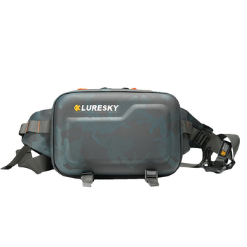 Išorės žvejybos tašė iš kanvoso su daugybe nešiojimo variantų (liemuo, pečius, krūtinė, kuprinė ar crossbody); nėra atspari vandeniui; įgaliota privati prekė.