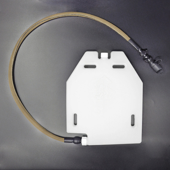 Taktikaline vest, millel on sisseehitatud 1.5 L veepaak ja veetorud, sobib enamikule taktikalistele vestidele