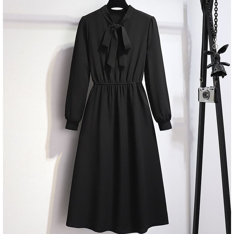 Vesta i haljina, dvodijelni set, jesen 2025, ženski Chanel-inspiriran stil; kostim sa suknom; duljina: mini suknja; glavni materijal: PVC; stil: Royal sister; rukavi: dugi