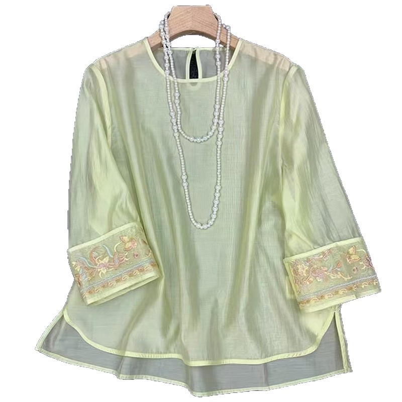 Sieviešu blūza no Mulberry Silk Organza ar izšuvumiem - apaļš kakls, garas piedurknes, brīvs piegriezums, garums 50–65 cm