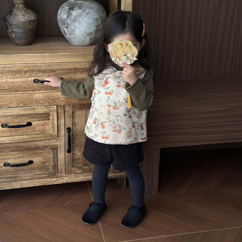 Gyerekeknek szóló hanfu-stílusú mellény Tang ruhához, macskás jacquard mintával, ujjatlan, pamut-kevert anyagból, 3–8 éveseknek, őszi 2025