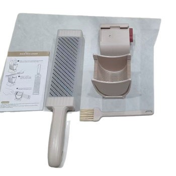 Домашна ръчна месоразрязвачка: ABS корпус, нож от неръждаема стомана; режeне на месо на филийки, ивици и кубчета; персонализиране и възможност за печат на лого