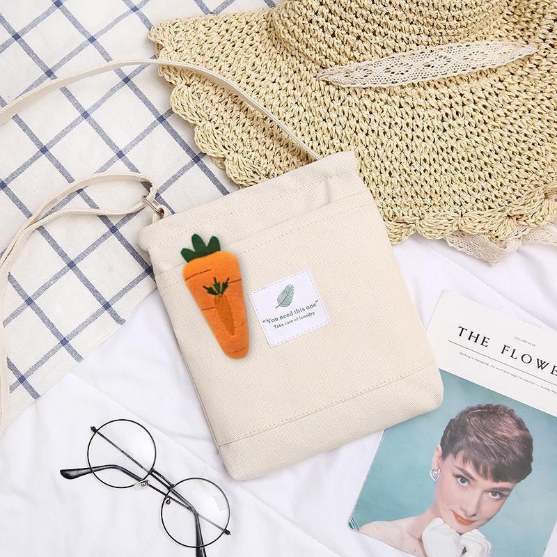 Geantă crossbody din pânză unisex, siluetă verticală pătrată, închidere cu fermoar, buzunar interior cu fermoar, buzunar interior tip patch, două bretele