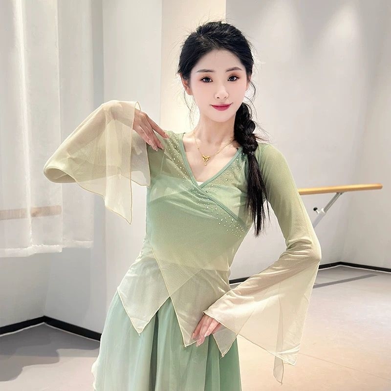 Uniszex klasszikus táncruha készlet Chenille anyagból, 90–95% elasztán és <30% poliészter, néptáncra, 2025 tavasz