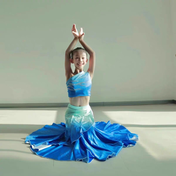 Készlet - Uniszex Spandex színpadi jelmez gyerekeknek, 2025 téli szezon, modell Q623